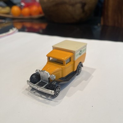 MotorMax Ford Model A  Tea Shop    Vintage Lieferwagen 1:60 Oldtimer Modellauto