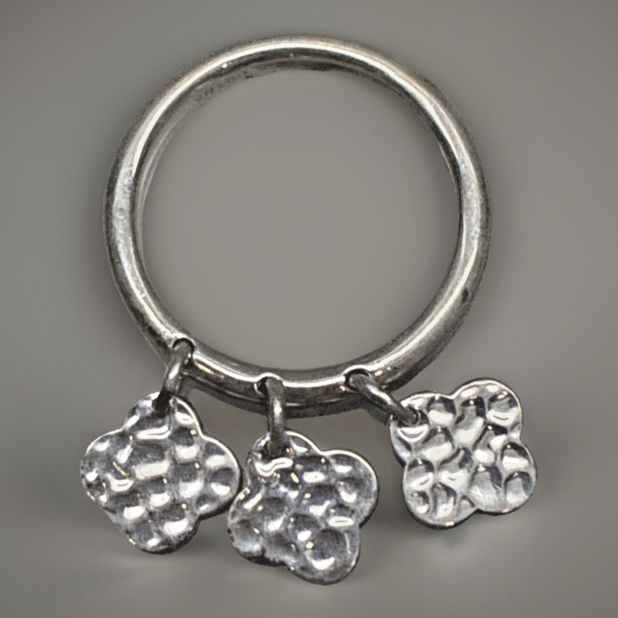 RARE 925 Silver Stackable Clover Charm Ring, Size… - image 1