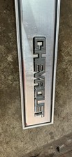 81-65015-c 1981-1987 Chevrolet Square Body Tailgate Trim F1