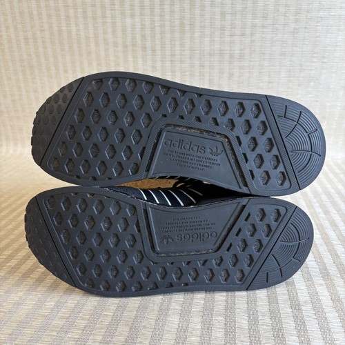 Adidas NMD R1 V2 Zapatos Para Hombres Talla 8 Núcleo Negro Blanco Tenis para Correr GZ1998 - Imagen 4 de 19