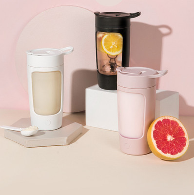 This personal-size blender is designed for making fresh smoothies, protein shake
