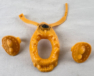 Vintage 1981 He-Man Masters Of Universe MOTU Beast Man Yellow Armor Accessory 