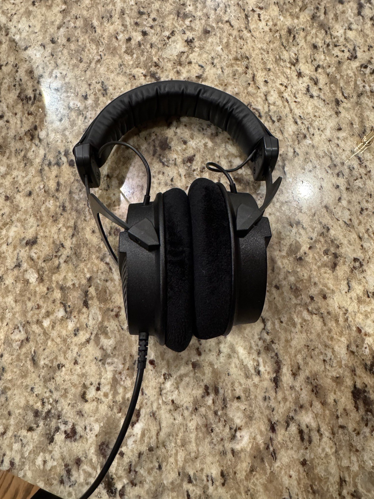 beyerdynamic dt 990 pro 250 ohm black Limited Edition USED GREAT CONDITION