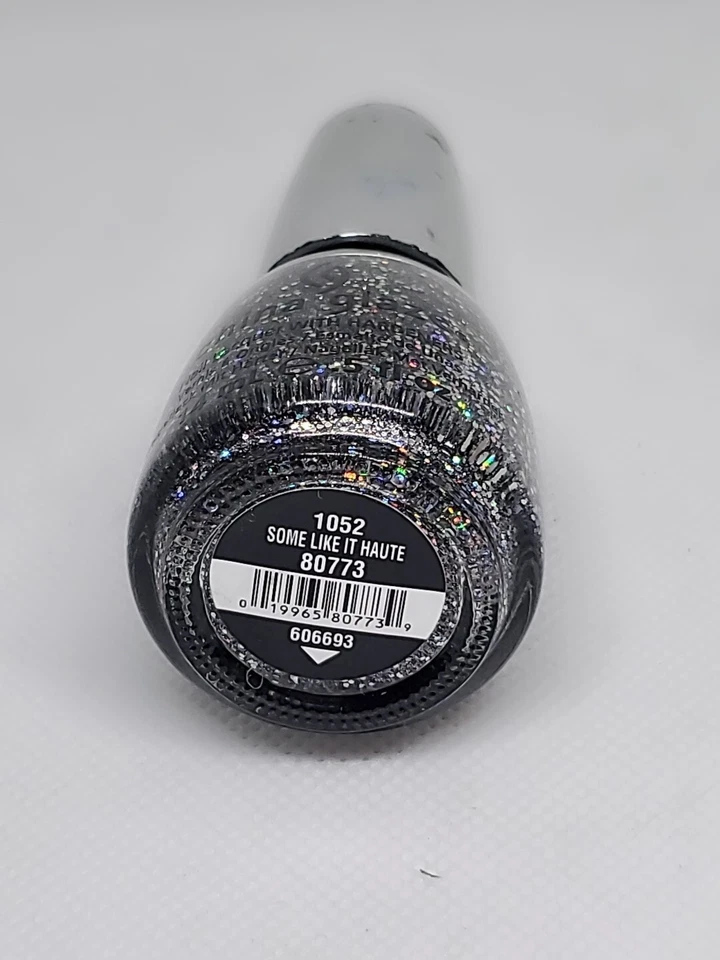 ** China Glaze ~SOME LIKE IT HAUTE~ - Image 4 of 4