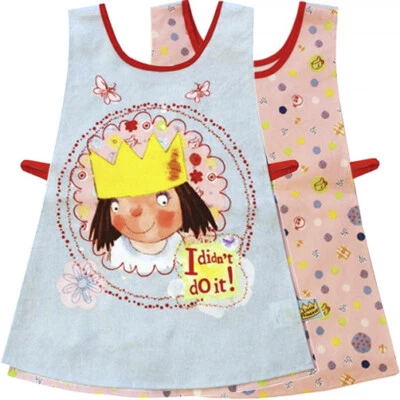 KLEINE PRINZESSIN WAPPENROCK Kinder Mädchen Fütterung Malschürze Geburtstag Weihnachtsgeschenk - Bild 1 von 2
