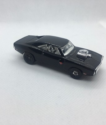 1/64 Hot Wheels Chrysler Group LLC 2010 