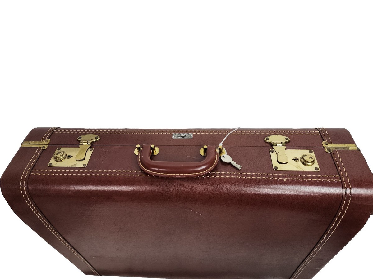 Vintage American Voyager New York Hardside Briefcase 22.5x17.5x7