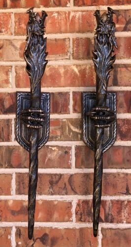 Ebros Set of 2 Left & Right Medieval Dragon Scepter Color Changing LED Light - 第 1/10 張圖片