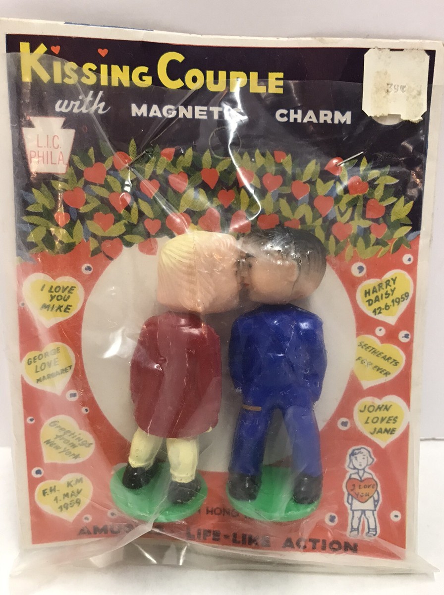 Kissing Couple w/ Magnetic Charm Vintage NOS Toy 1959 Hong Kong | eBay