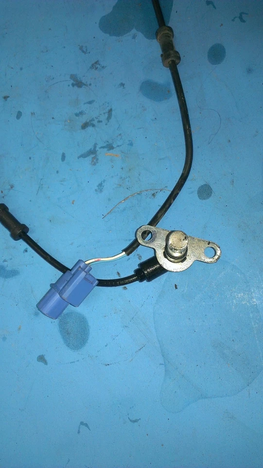 HONDA CBR250R 2011 RUEDA DELANTERA SENSOR ABS FRENO ANTI BLOQUEO 2012 2013 Foto 3 de 3