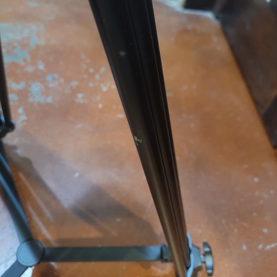 VARIZOOM Professional Video Camera Tripod 62”max High. w/ Carrying Case - Image 3 of 4