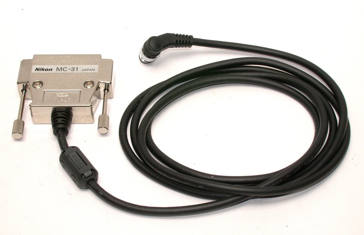 Nikon MC-31 Serial Connecting Cable For F100 N90s F5 SLR Nikon MC-31 Serial Connecting Cable For F100 N90s F5 SLR