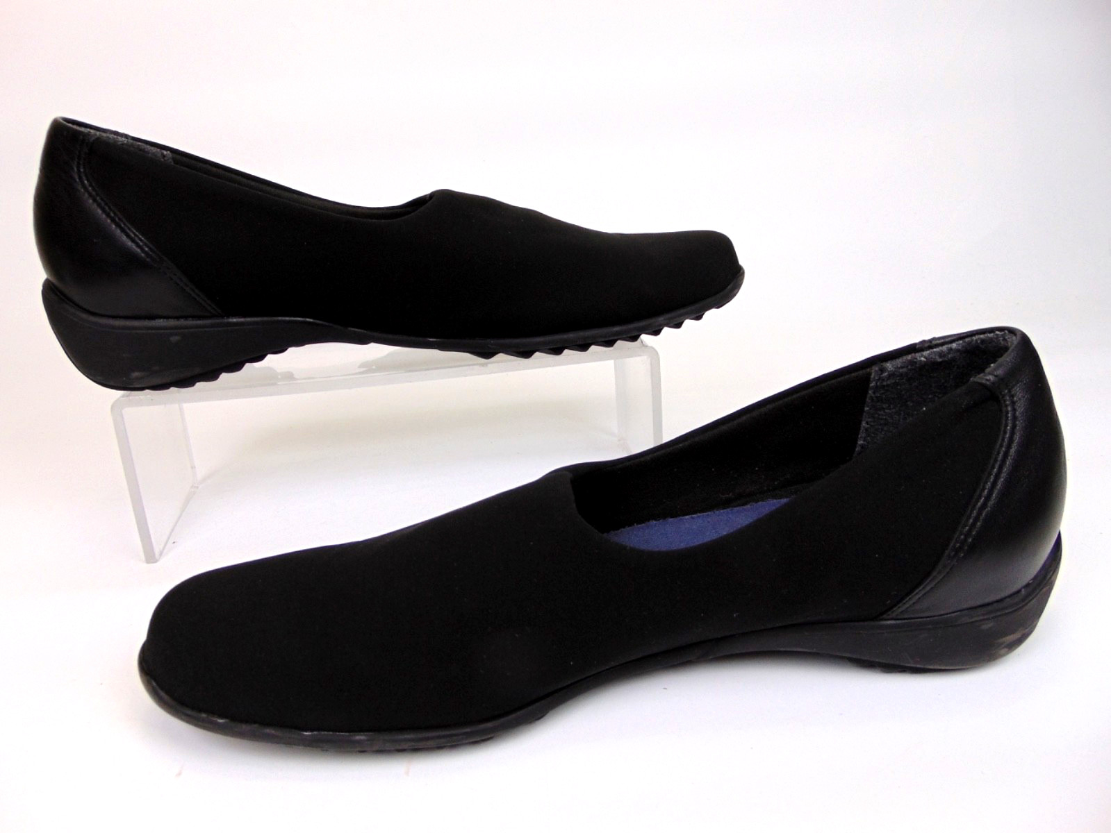 Munro Traveler Comfort Shoes Womens Black Stretchy Classic Slip-On Size 8.5 Narr