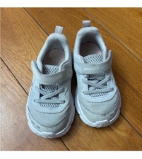 Under Armour Toddler Light Gray Athletic Shoes 7T