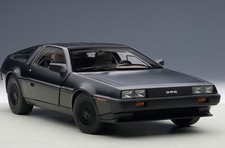 AutoArt DELOREAN DMC-12 MATTE BLACK 1:18 #79912 BRAND NEW IN BOX !
