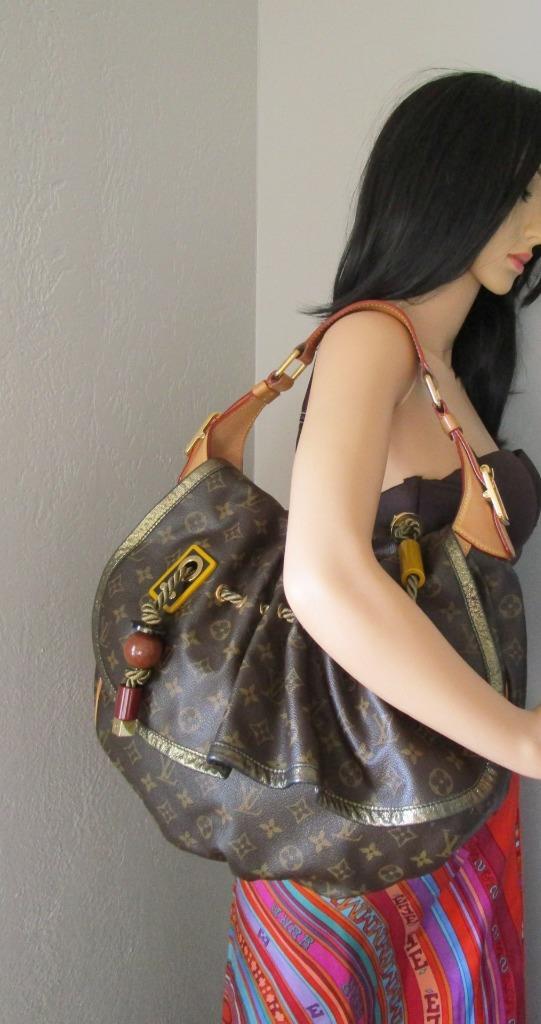 100% AUTHENTIC LOUIS VUITTON LTD EDITION MONOGRAM KALAHARI GM