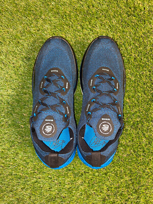 Under Armour Charged Curry Spikeless Golf Shoes Blue 3025072  display picture 1