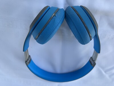Beats B0534 Solo 2 Wireless On-Ear Bluetooth Headphones in Blue w