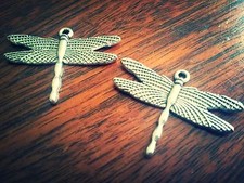 4 Dragonfly Pendants Antiqued Silver Insect Charms Dragonfly Charms 35mm