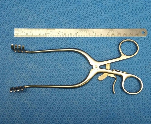 Jarit 205201, Adson Cerebellar Retractor, 4x4 Blunt, 22mm Deep, L 7.5