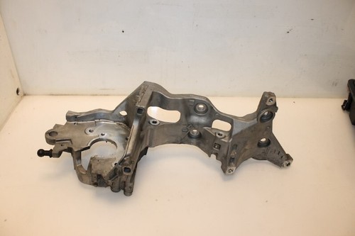 HALTERUNG DIESELPUMPE Volkswagen Golf Sportsvan (AUVS) 2014 04L903143D