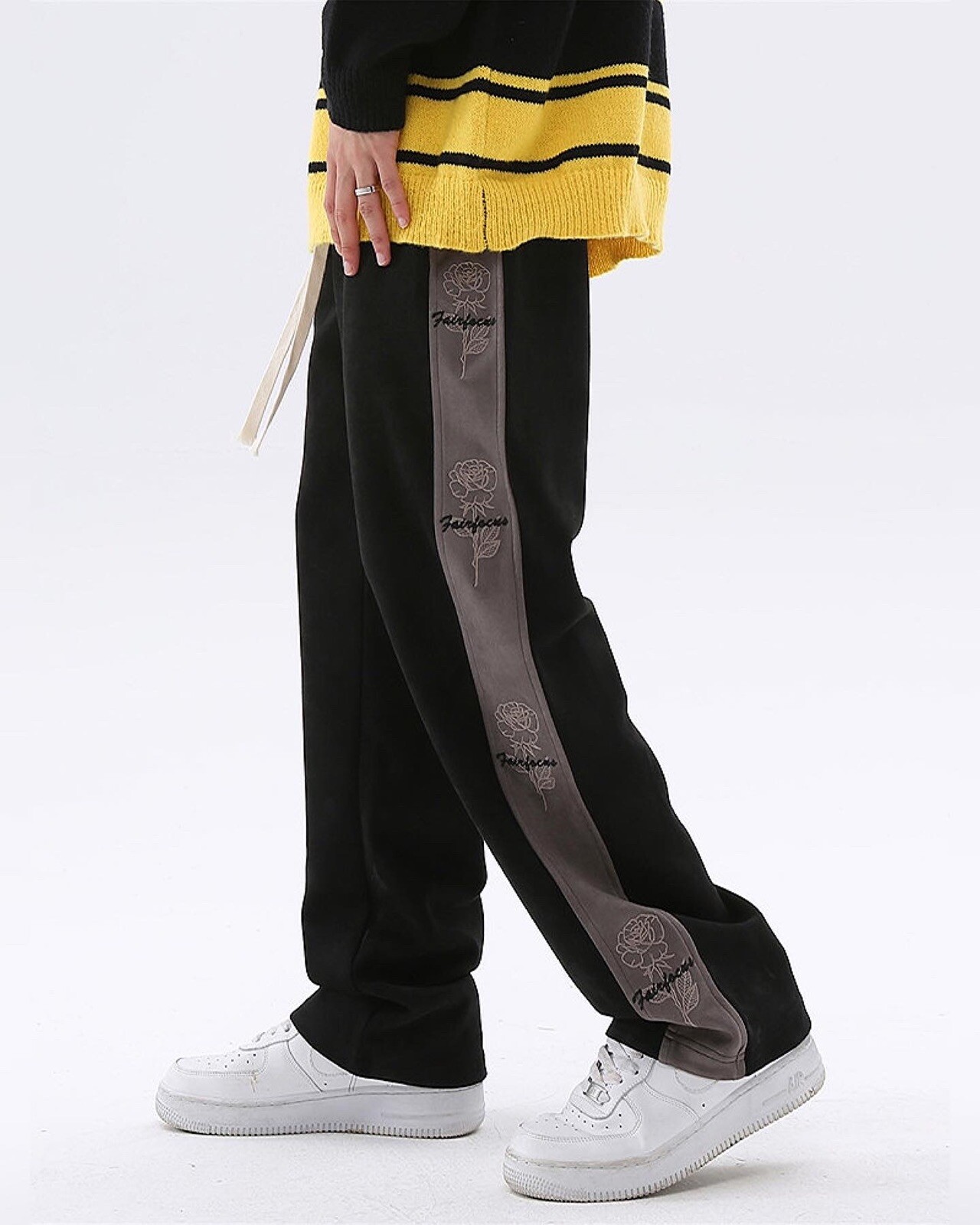 Black Rose Embroidered Sweatpants - Soft & Stylish Lounge Wear-image