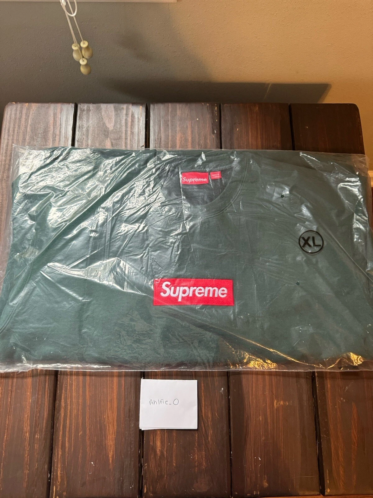 Logo Supreme Box col rond pin foncé FW22 taille XL