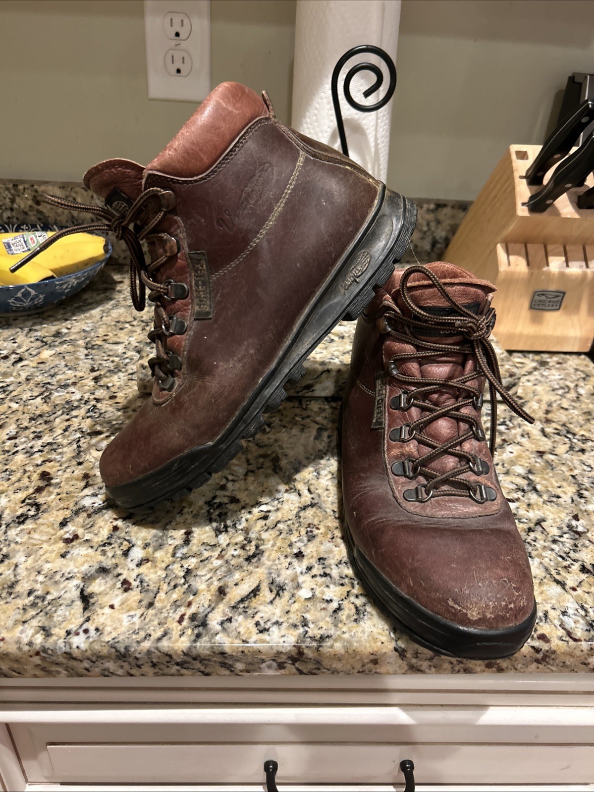 Vintage Vasque Sundowner Gore-Tex Hiking Boots 7930 8.5