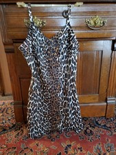 Vanity Fair Vtg. Animal Print Slip Sz M