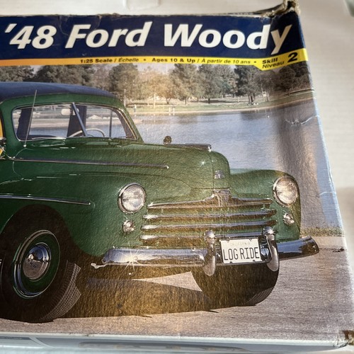 1948 Ford Woody Plastic Model Kit By Revell 1998 1:25 Scale - Picture 3 of 10