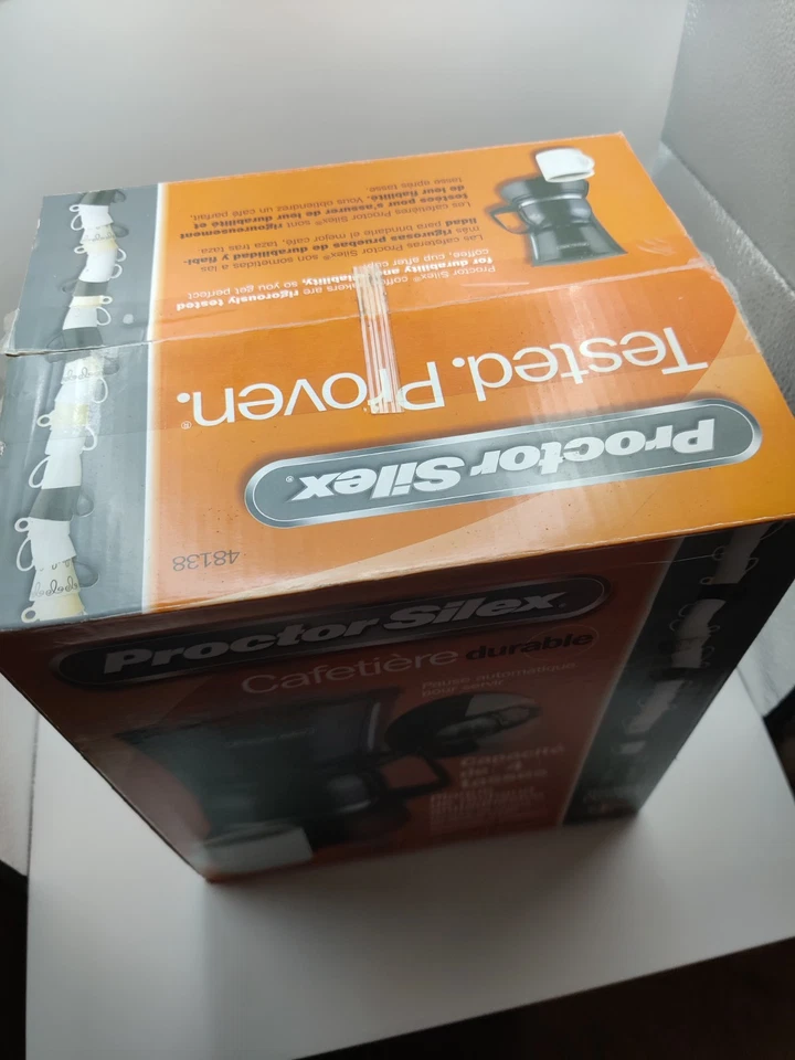 Cafetera duradera Proctor Silex negra 48138 4 tazas pausa y servicio automático Foto 2 de 2