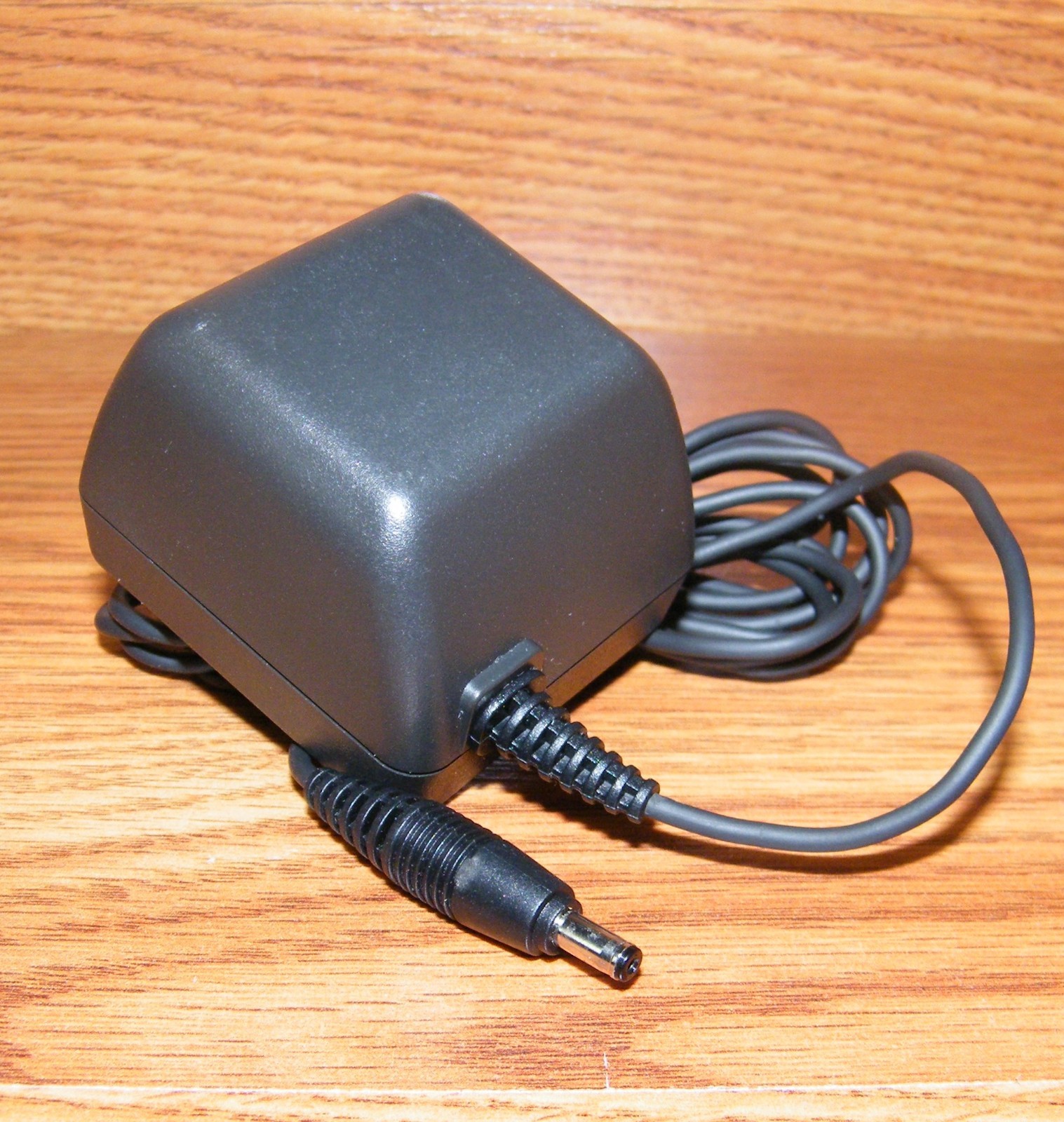 Genuine Nokia (15.1694) 3.7VDC 340mA Solid Gray Direct Plug-In ...