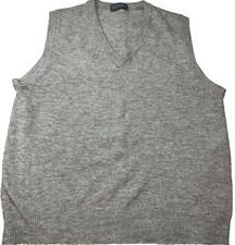 XL Lord Taylor GRAY KNIT VEST 100 Lambswool Sweater V NECK Vintage Wool Men XL