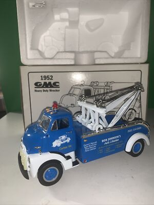 First Gear 1952 Heavy Duty Wrecker Bob Johnsons Auto Literature 1/34 New 19-1835