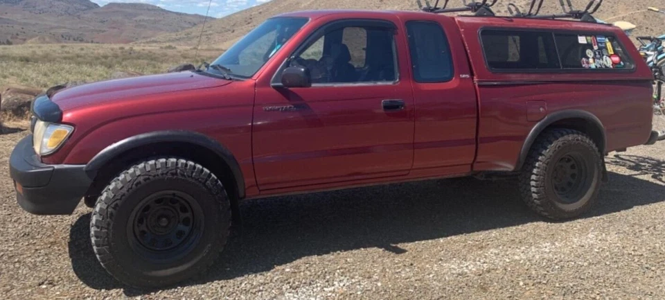 Protector de capó BugFlector II deflector protector contra insectos para Toyota Tacoma 1995-2000 Foto 3 de 4