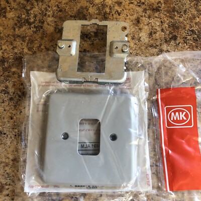MK K3491 ALM Metalclad Plus 1 Modul Schalterplatte + 1G Joch