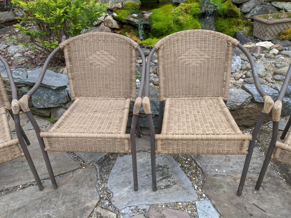 Set of Four 4 Outdoor Patio Garden Metal Frame Wicker Arm Chairs Stackable