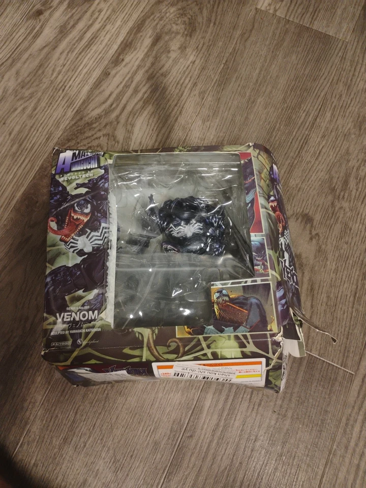 Amazing Yamaguchi Venom No. 003 Kaiyodo Revoltech Authentic  USED Damaged Box - Image 2 of 4