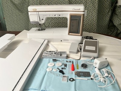 Baby Lock Crescendo Sewing and Quilting machine, excellent condition, one owner