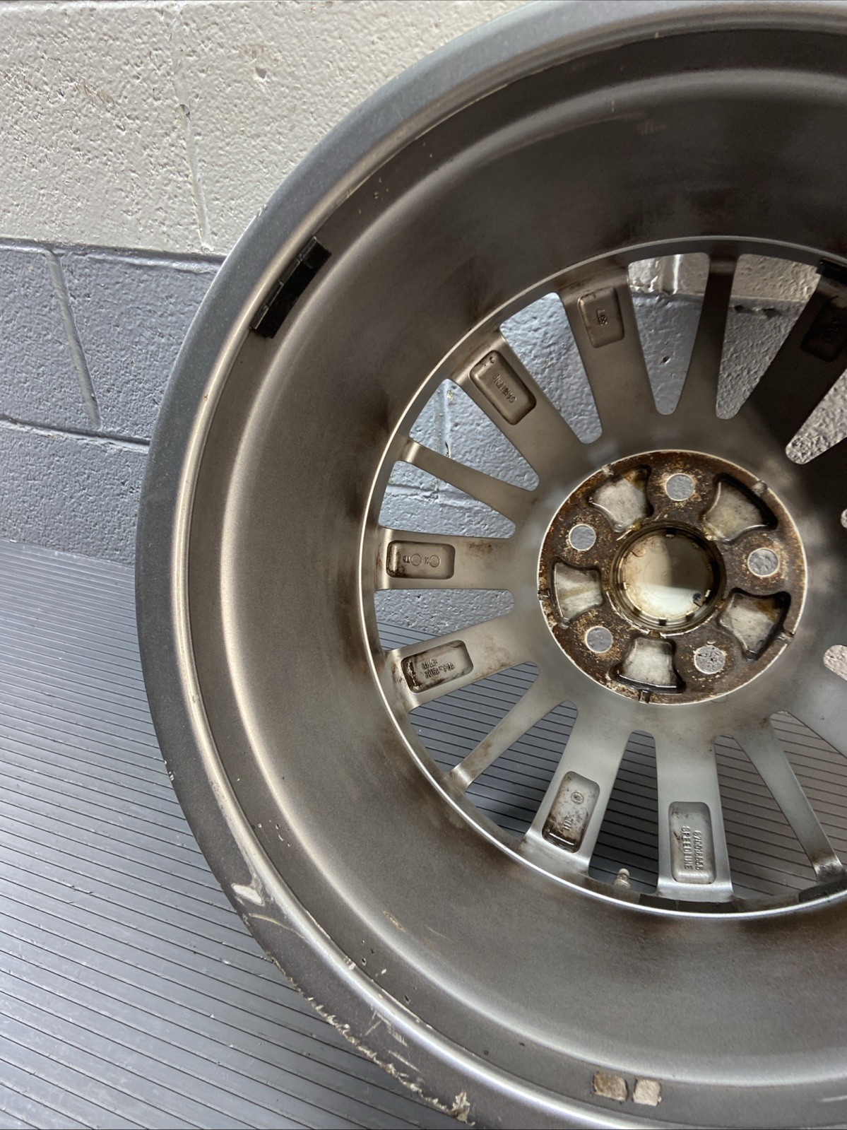 2013-2024 Maserati Ghibli M157 Rear Alloy Wheel Rim Disc 10Jx19 ET40 OEM *NOTE*