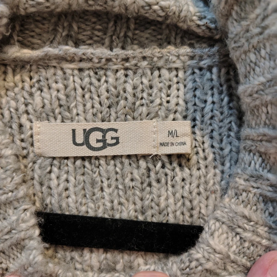 UGG Joanna Chunky Women Gray Cable Knit Mock Neck Shawl/Poncho Sweater M/L - Image 4 of 4