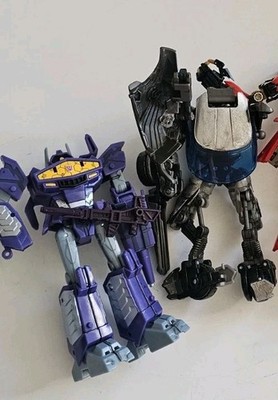 Lot of 2 Transformers Figures   Incomplete / Broken   For Parts or Repair 