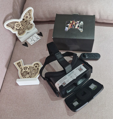 Smartphone VR Headset aus Kunststoff mit Controller, schwarz, inkl. OVP