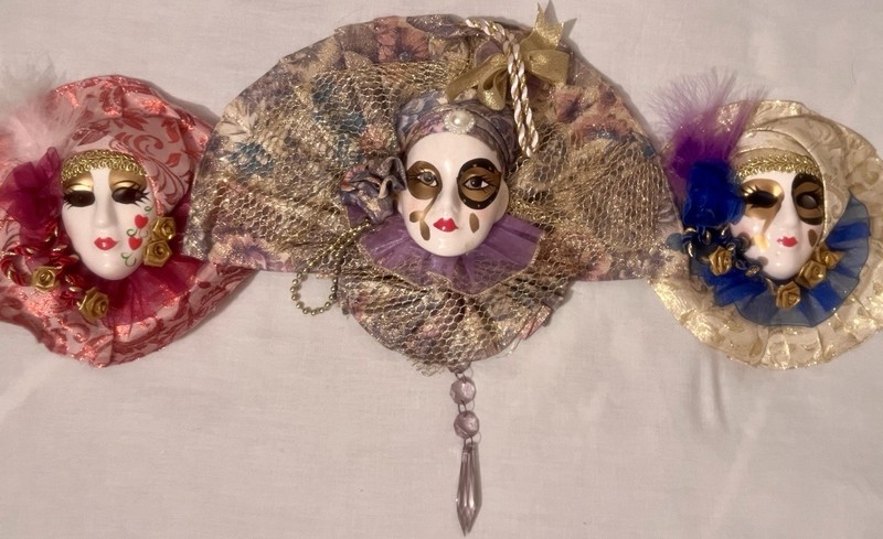 Mask Faces New Orleans Mardi Gras 📿🎭👺 Wall Hanger Decoration 🦋👐 Set Of 3