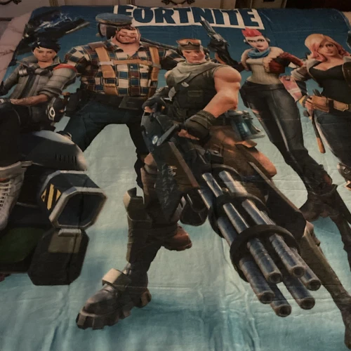 New Fortnite Cartoon Fleeced Blanket Bedding For Kids Multicolored Size 80X60”