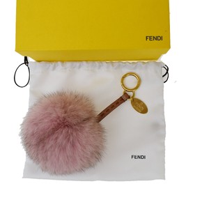 fendi pompom