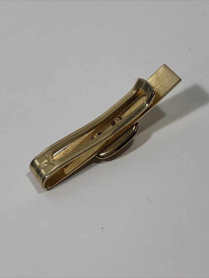 Anson Gold Tone Tie Clip Red Faux Ruby Garnet Stone Center Vtg Classic - Image 4 of 4