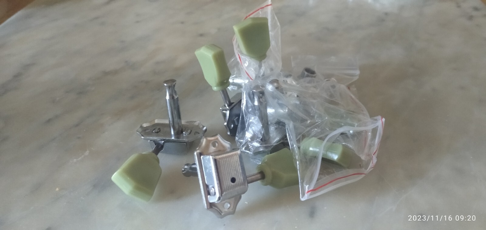 Meccaniche Per Chitarra Elettrica Acustica 3L + 3R Tipo Les Paul Cromate