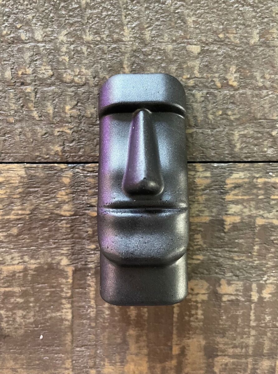  Moai Statue Easter Island Statue: Red Lip Resin Moai