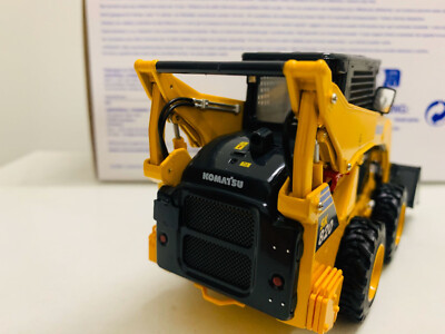 ミニカー 1/25 コマツ UH8177 SK820-8 フォークリフト Komatsu SK820-8 Skid Steer Loader 1/25 Scale Die-Cast Model